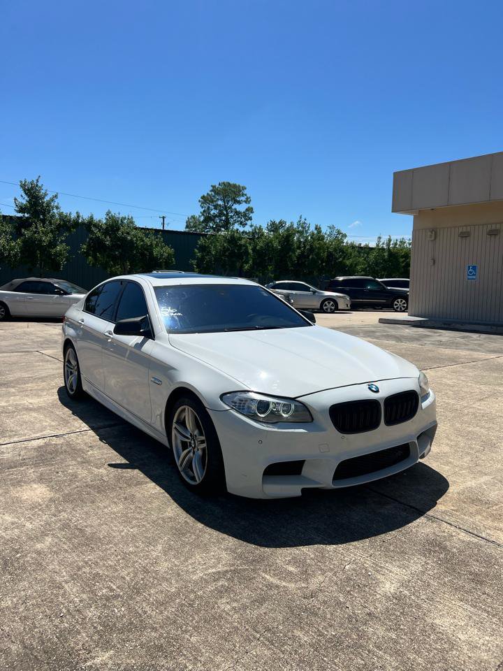 Used 2012 BMW 550i Sedan RWD image 2