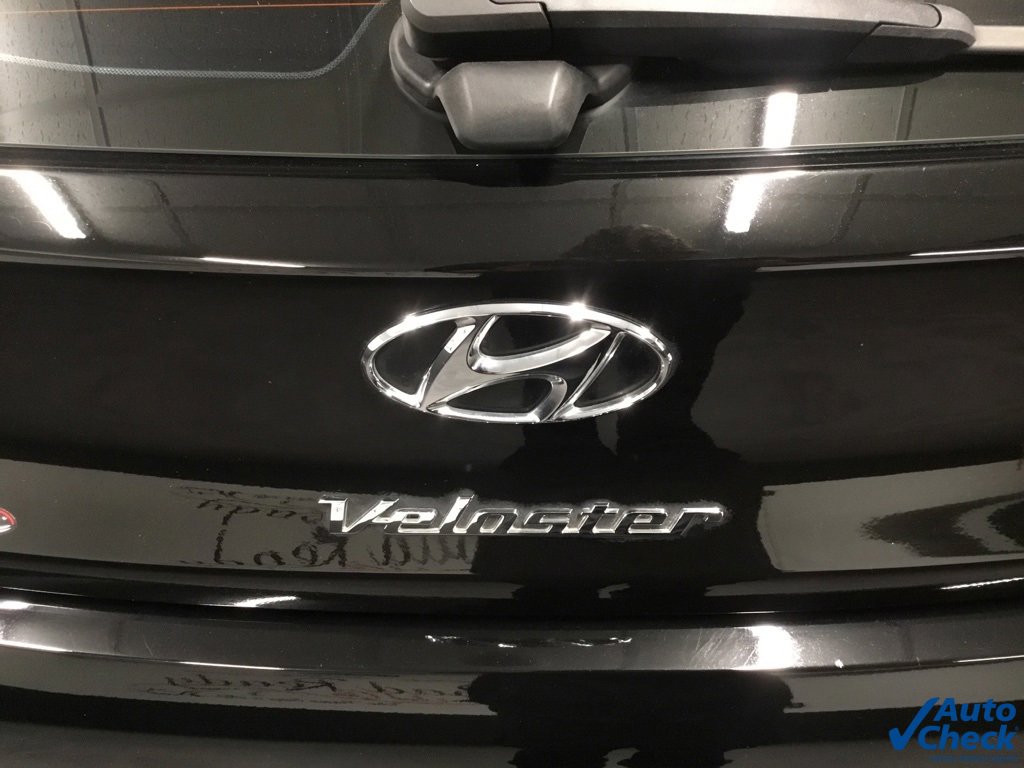 Used 2019 Hyundai Veloster N N w/ Performance Package image 10