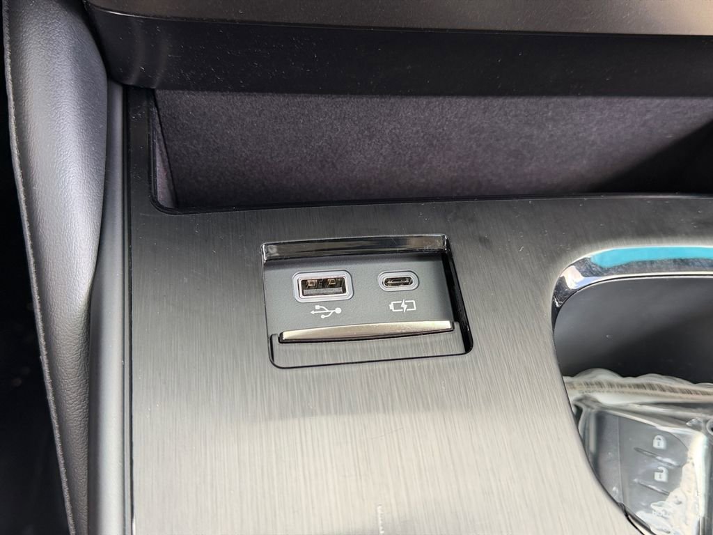 Certified 2025 Lexus ES 350 w/ Premium Package image 22