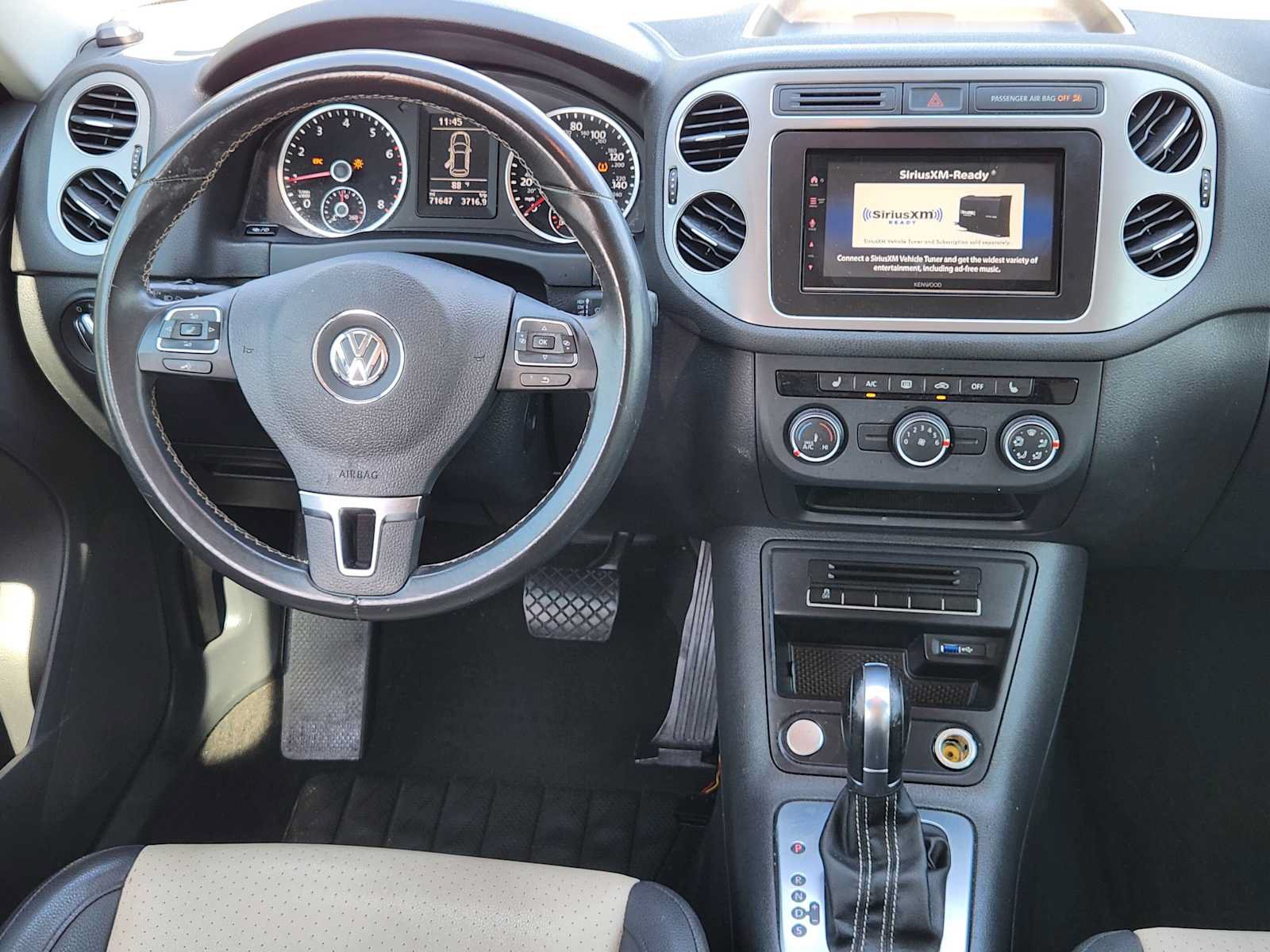 Used 2016 Volkswagen Tiguan S FWD image 24