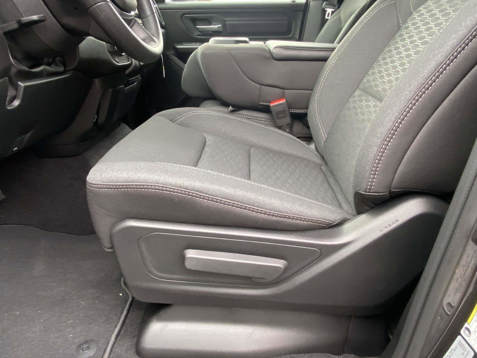 New 2026 RAM 1500 Express image 13