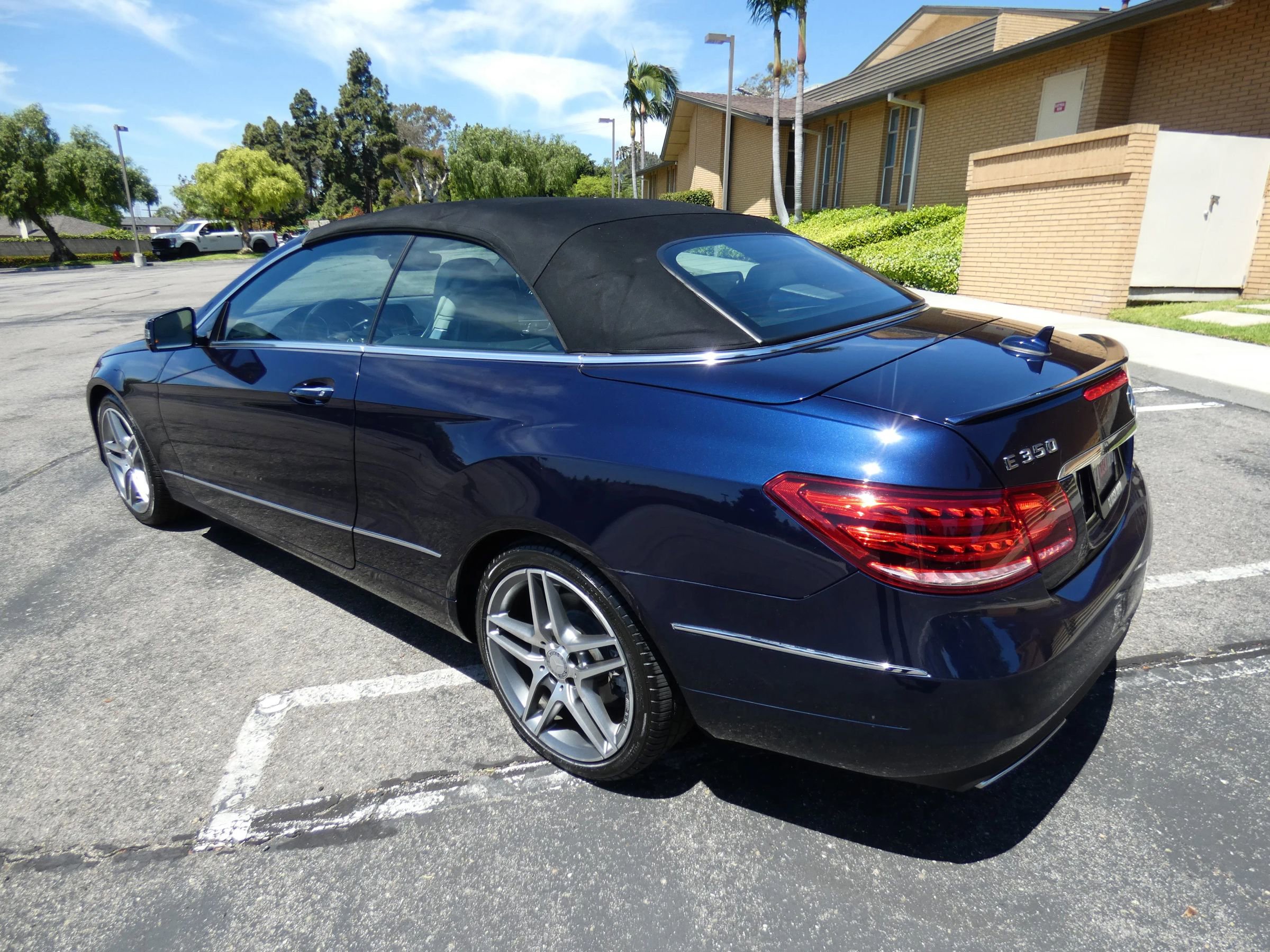 Used 2014 Mercedes-Benz E 350 Cabriolet w/ Premium 1 Package image 69