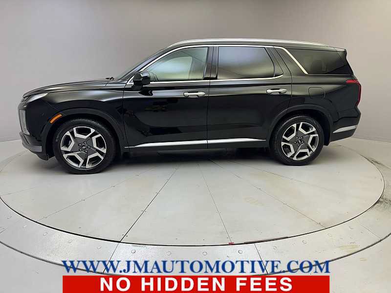 Used 2023 Hyundai Palisade Limited AWD/4WD image 2
