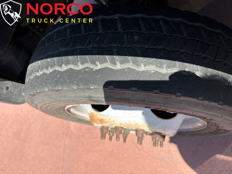 Used 2012 Ford F550 2WD Crew Cab Super Duty image 13