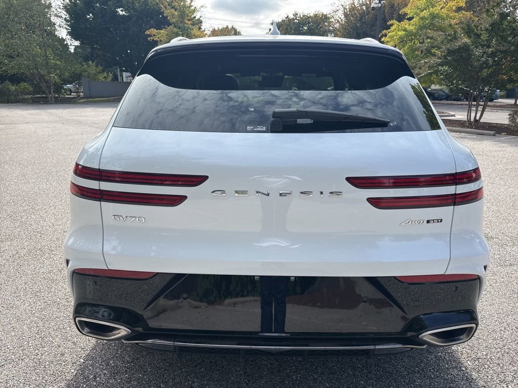 New 2026 Genesis GV70 3.5T Sport Advanced image 8