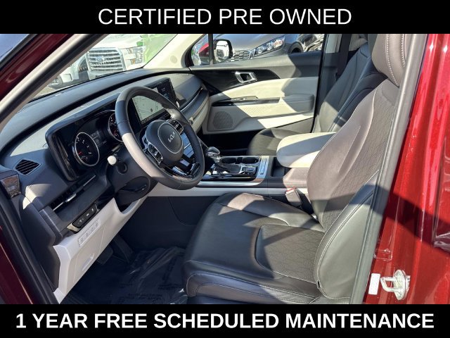 Used 2024 Kia Carnival EX FWD image 14