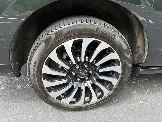 Used 2022 Lincoln Navigator L Black Label AWD/4WD image 39