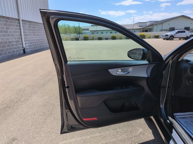 Used 2024 Kia Forte LXS w/ LXS Technology Package FWD image 10