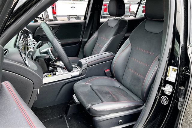 Used 2024 Mercedes-Benz GLB 250 image 18