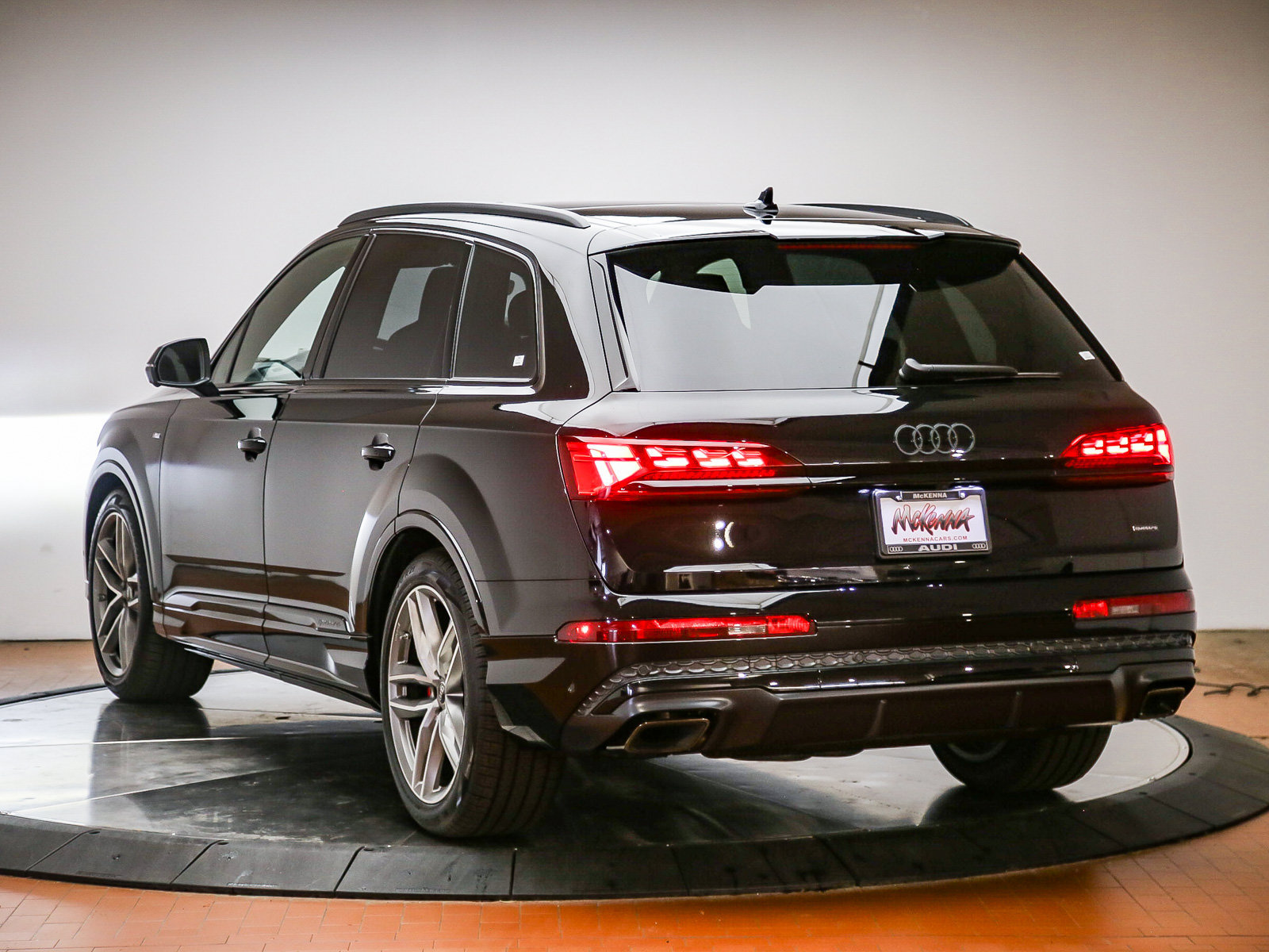 New 2026 Audi Q7 3.0T Prestige AWD/4WD image 2