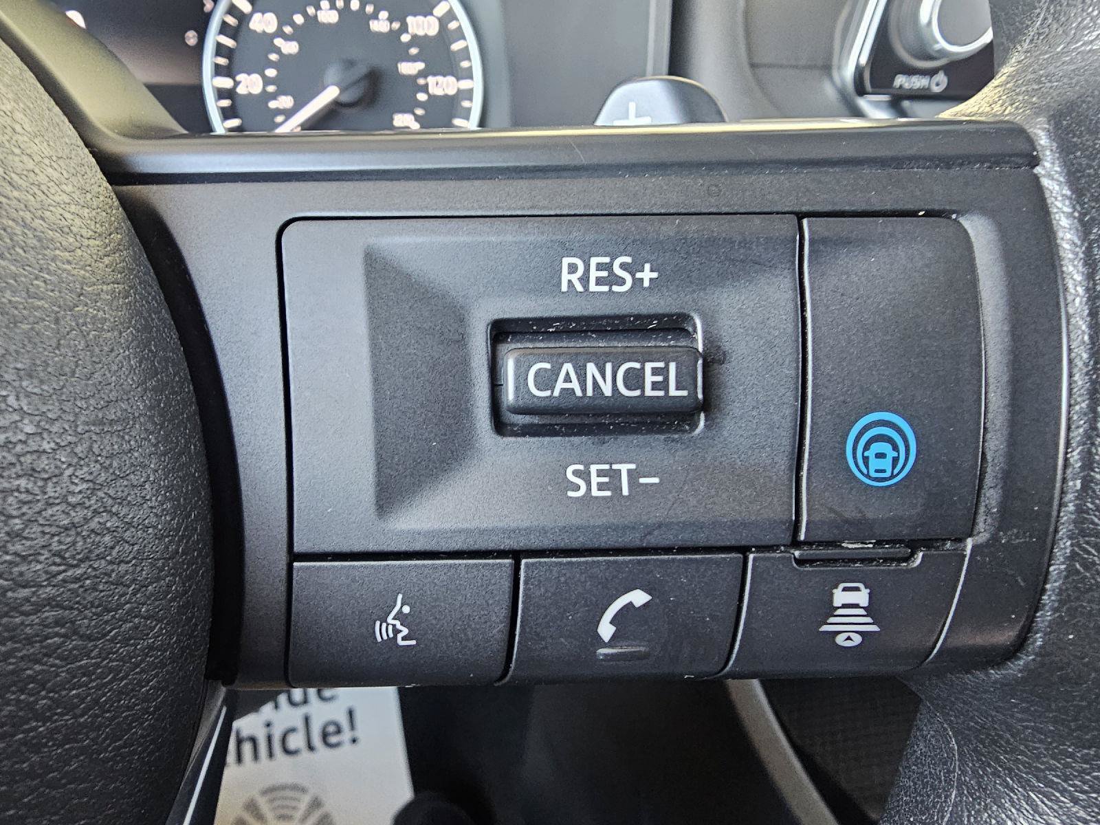 Used 2024 Nissan Rogue SV FWD image 22