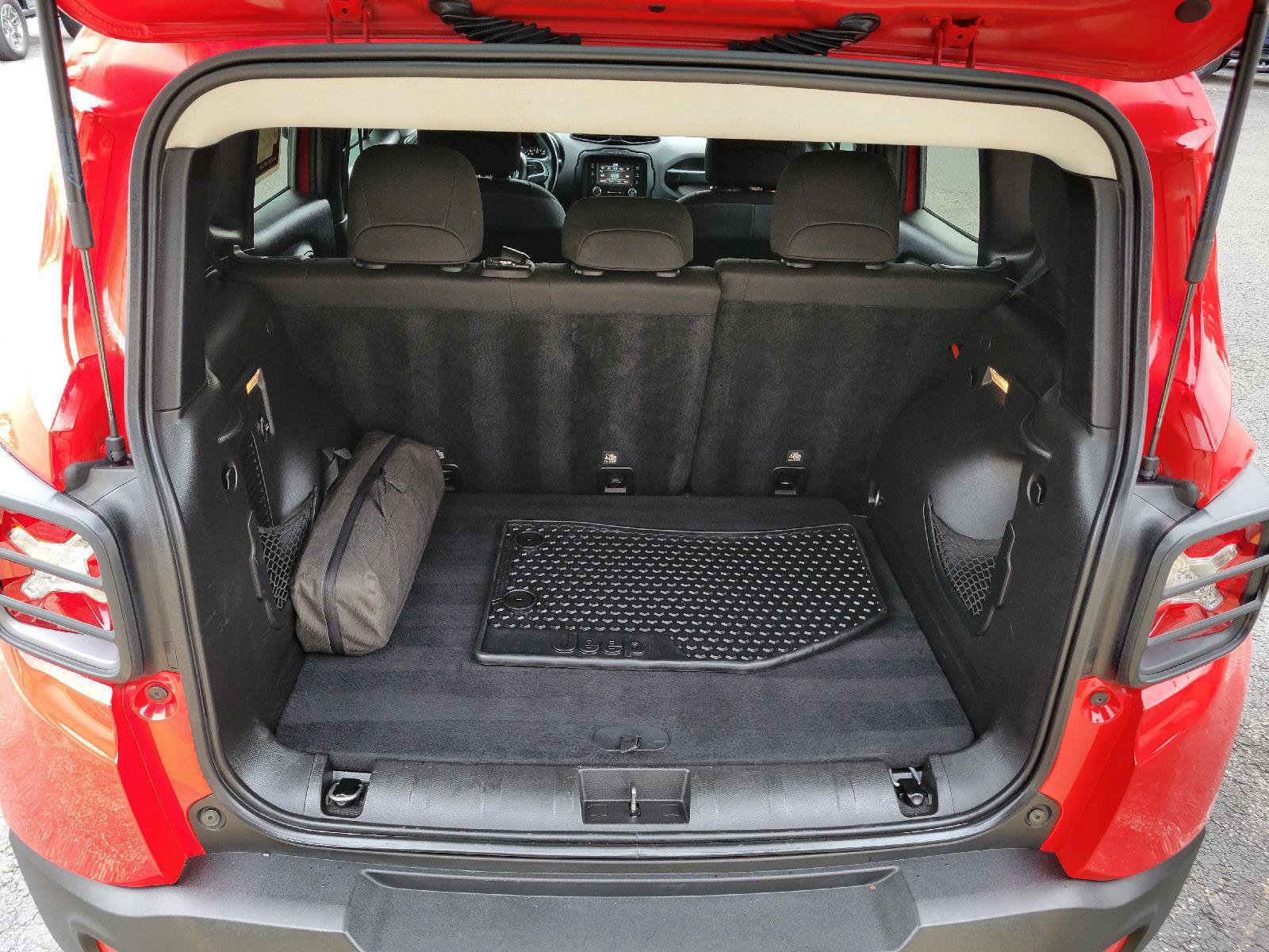 Used 2017 Jeep Renegade Trailhawk image 29