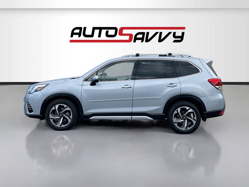 Used 2023 Subaru Forester Touring image 4