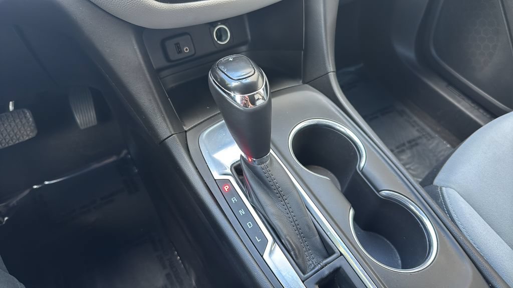 Used 2018 Chevrolet Equinox LT FWD image 23