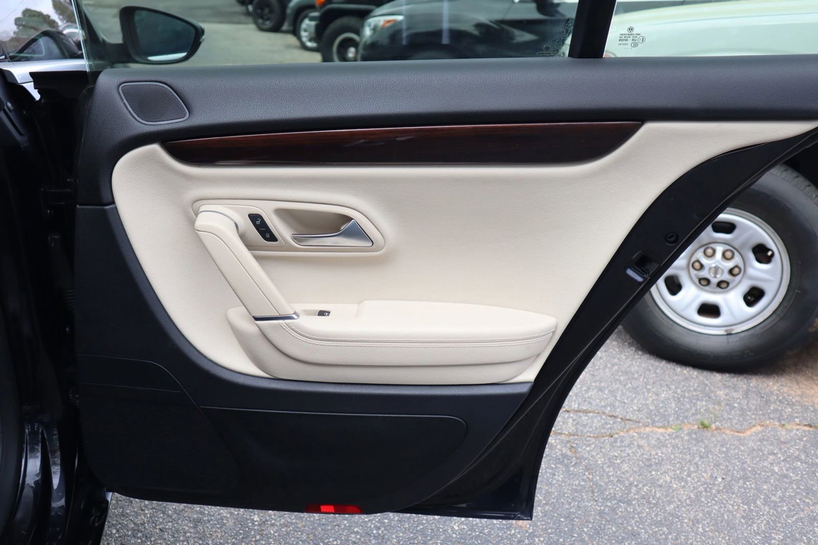 Used 2012 Volkswagen CC Lux Plus image 19