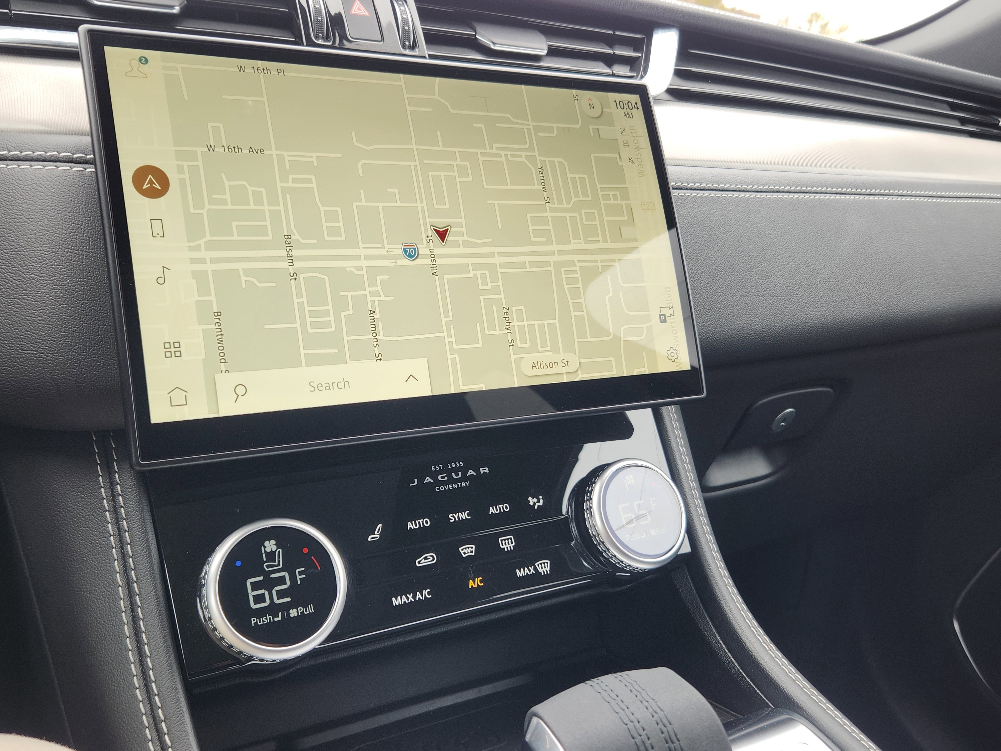 Certified 2025 Jaguar F-PACE R-Dynamic S AWD/4WD image 10