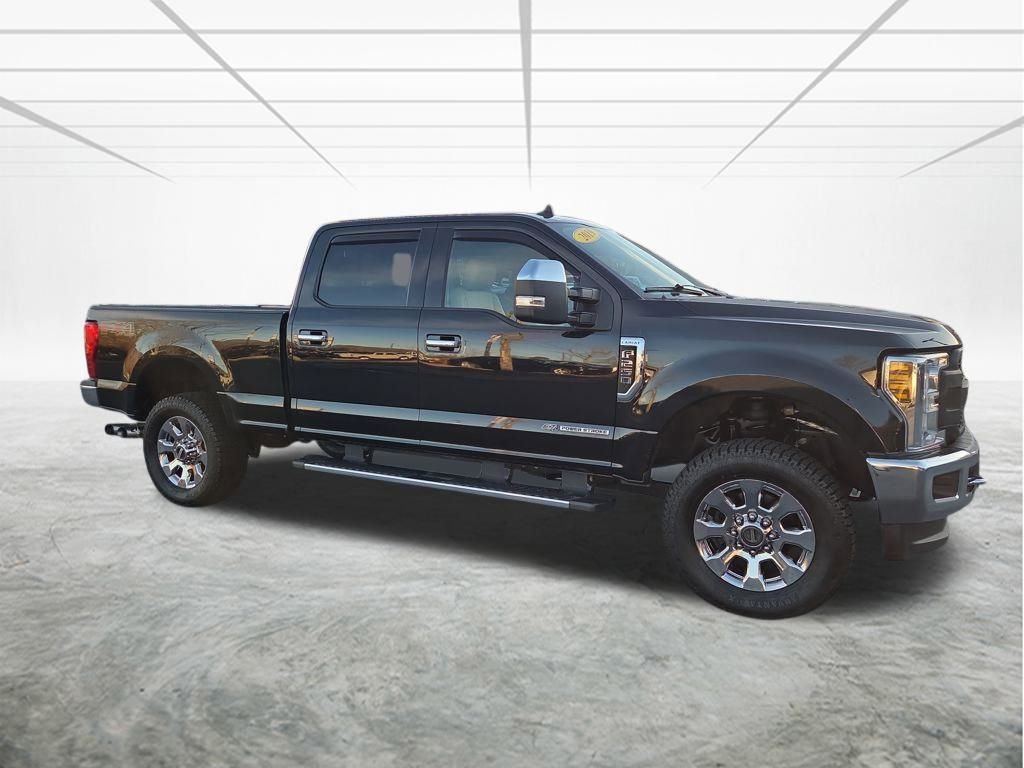 Used 2019 Ford F250 Lariat w/ Chrome Package image 2