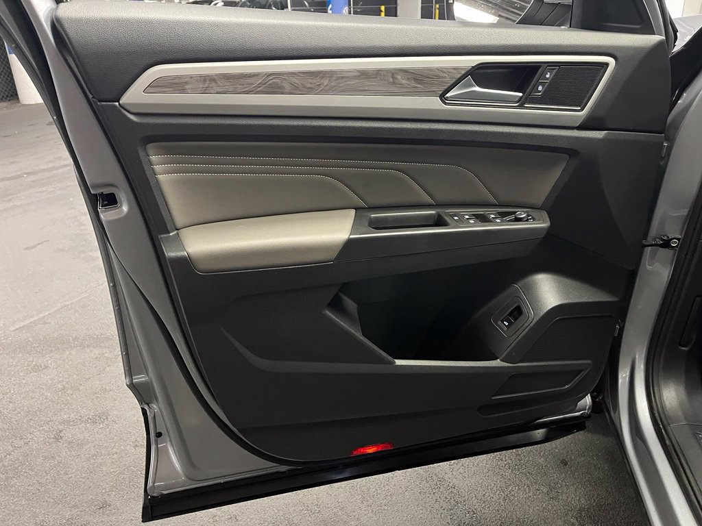 Used 2023 Volkswagen Atlas Cross Sport SE w/ Panoramic Sunroof Package AWD/4WD image 20
