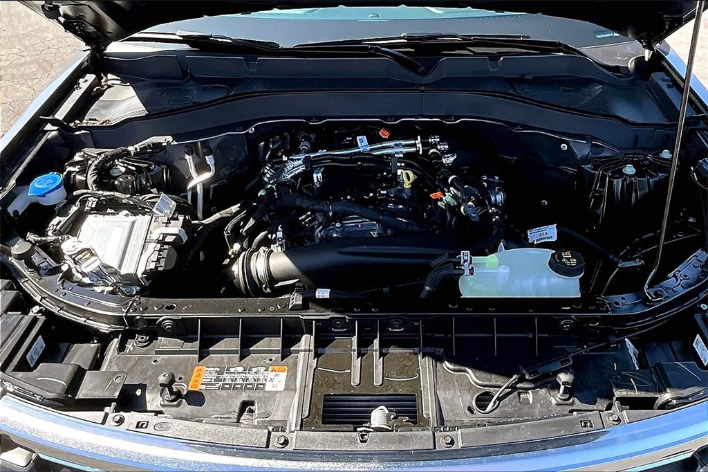 New 2025 Ford Explorer Active image 35