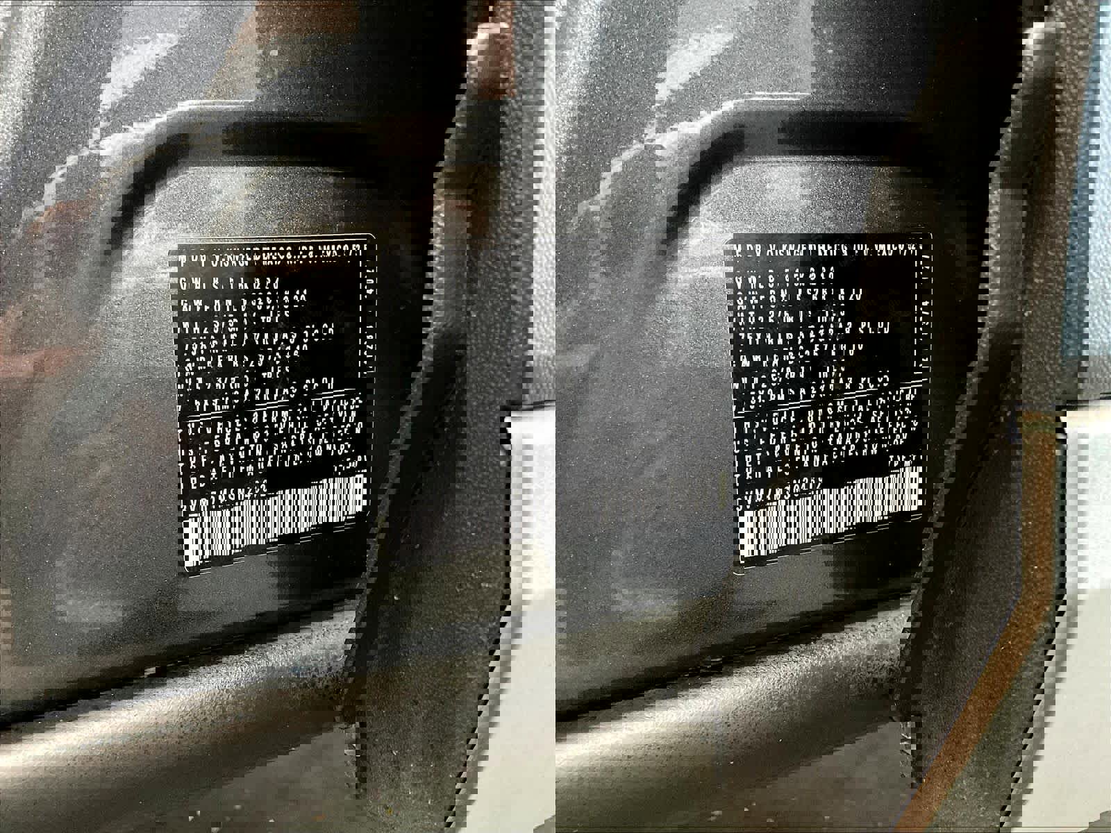 Used 2025 Volkswagen Tiguan SE w/ Panoramic Sunroof Package image 35