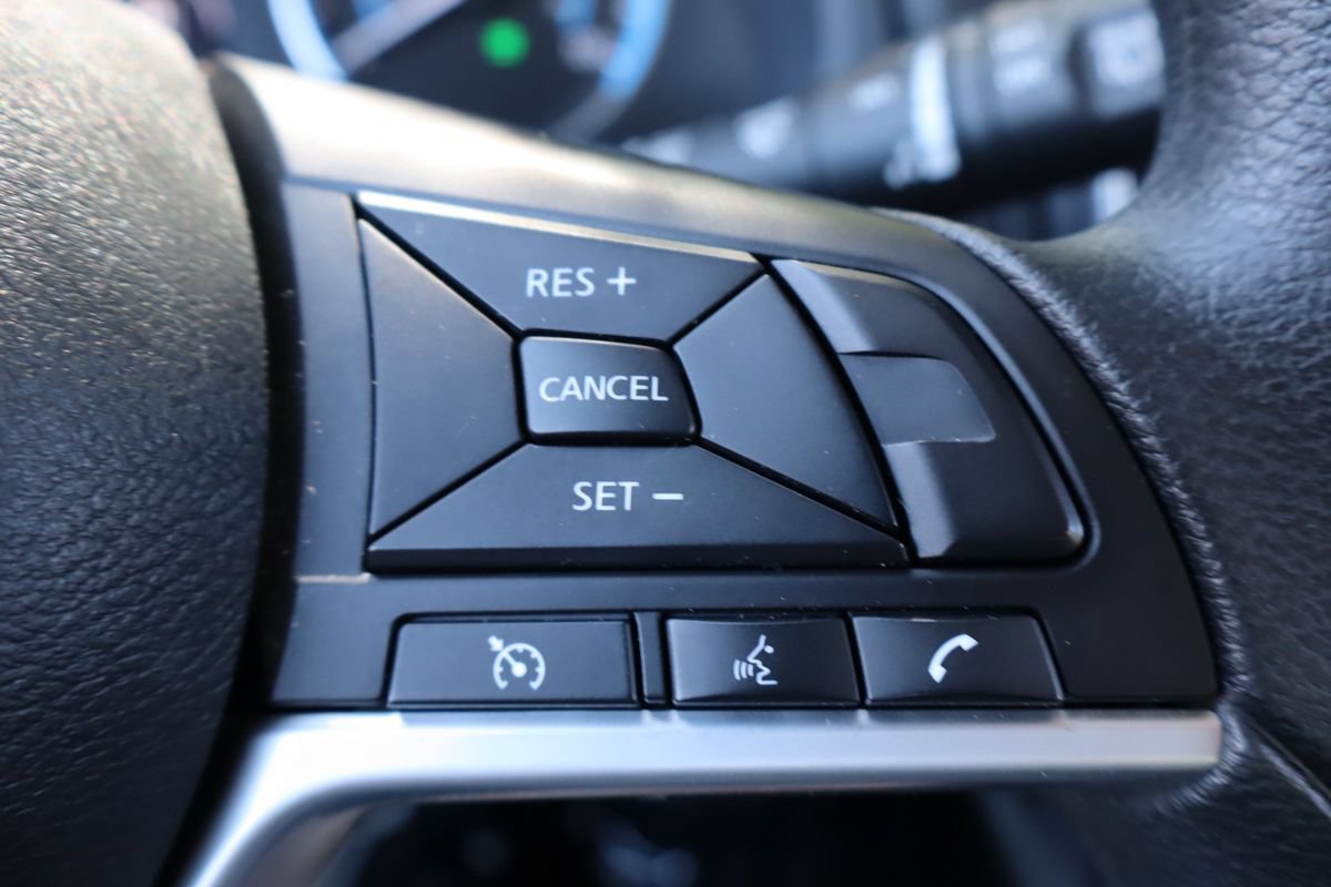 Used 2025 Nissan Leaf S FWD image 30