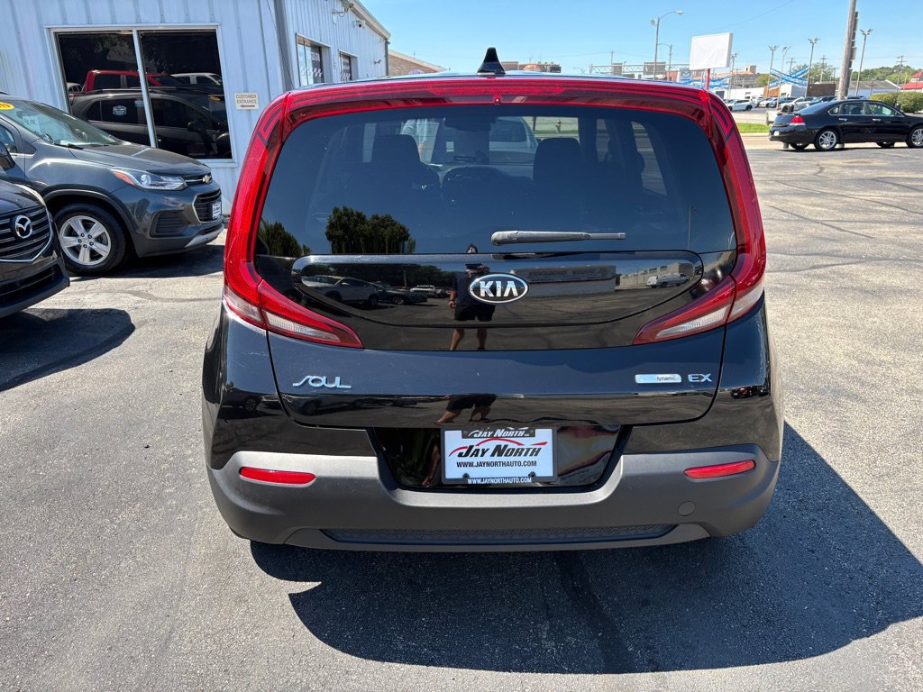 Used 2021 Kia Soul EX FWD image 4