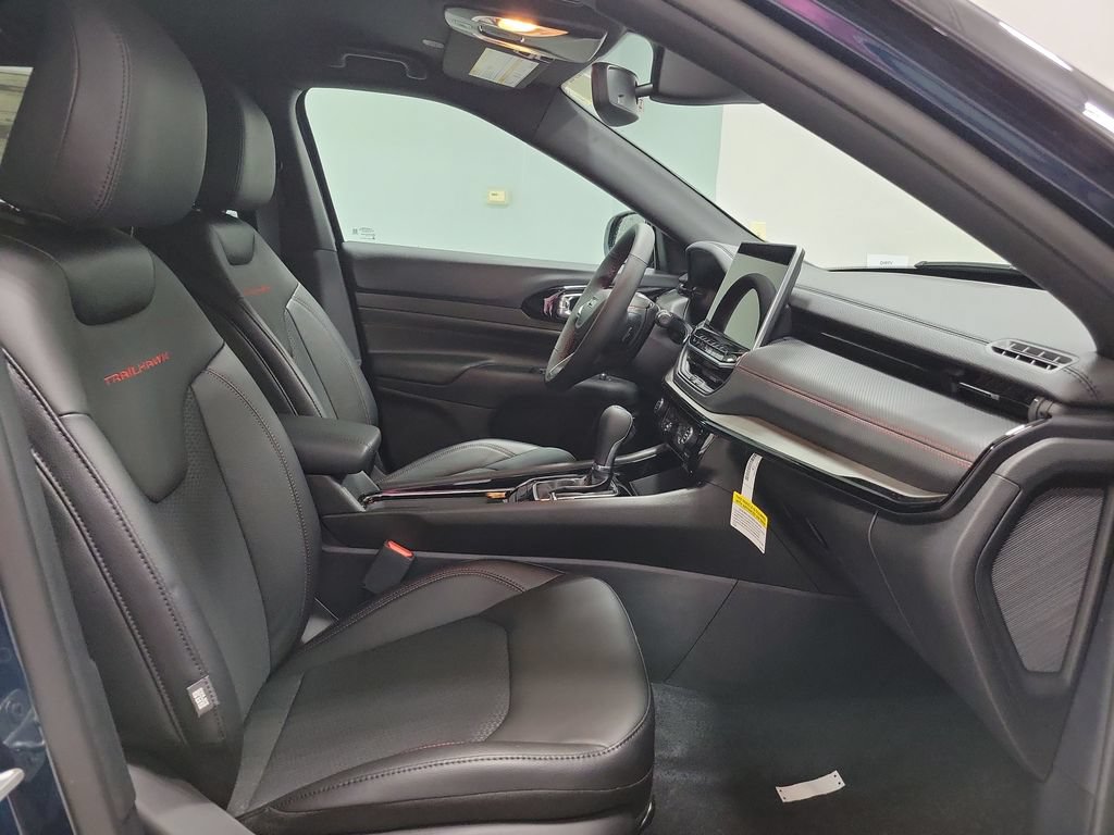 New 2026 Jeep Compass Trailhawk AWD/4WD image 14