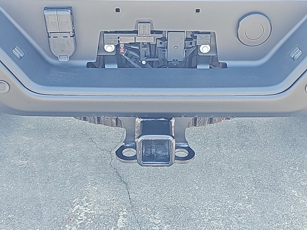 New 2025 GMC Sierra 2500 AT4X w/ AT4X AEV Edition image 7