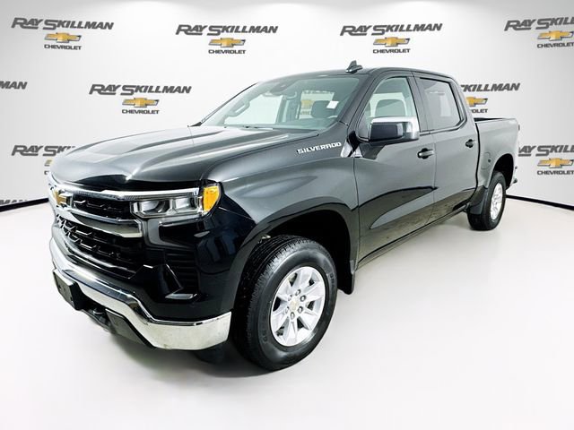 Used 2025 Chevrolet Silverado 1500 LT image 3