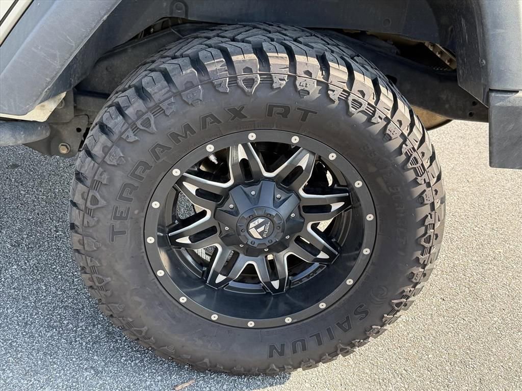 Used 2018 Jeep Wrangler Unlimited Sport image 12