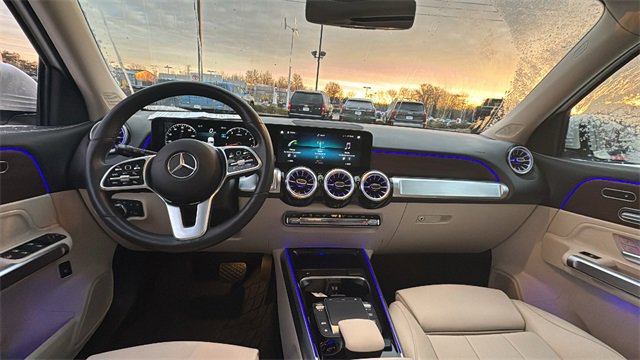 Used 2022 Mercedes-Benz GLB 250 4MATIC image 11