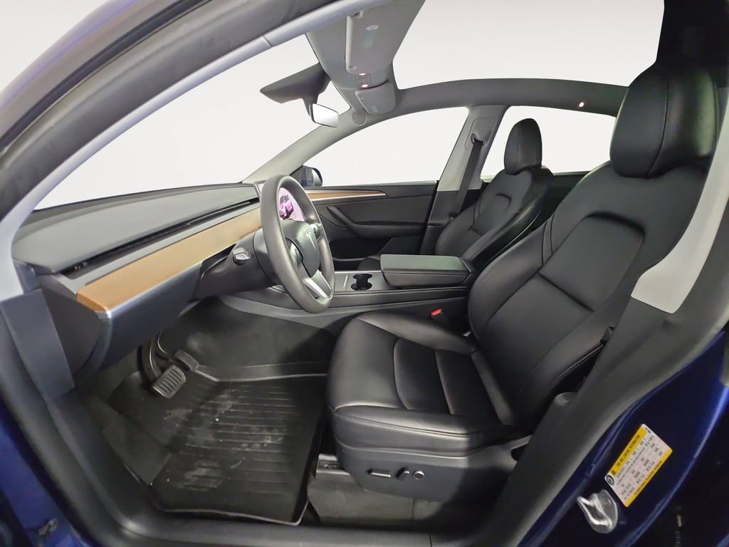 Used 2023 Tesla Model Y Long Range AWD/4WD image 9