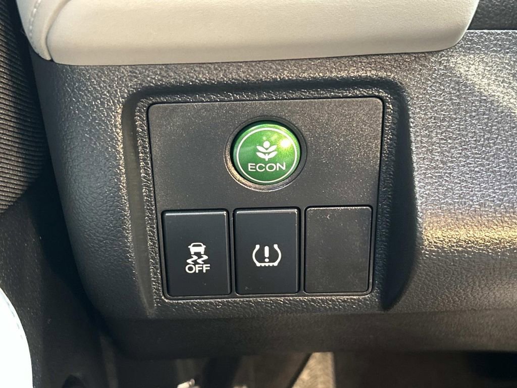 Used 2022 Honda HR-V LX image 25