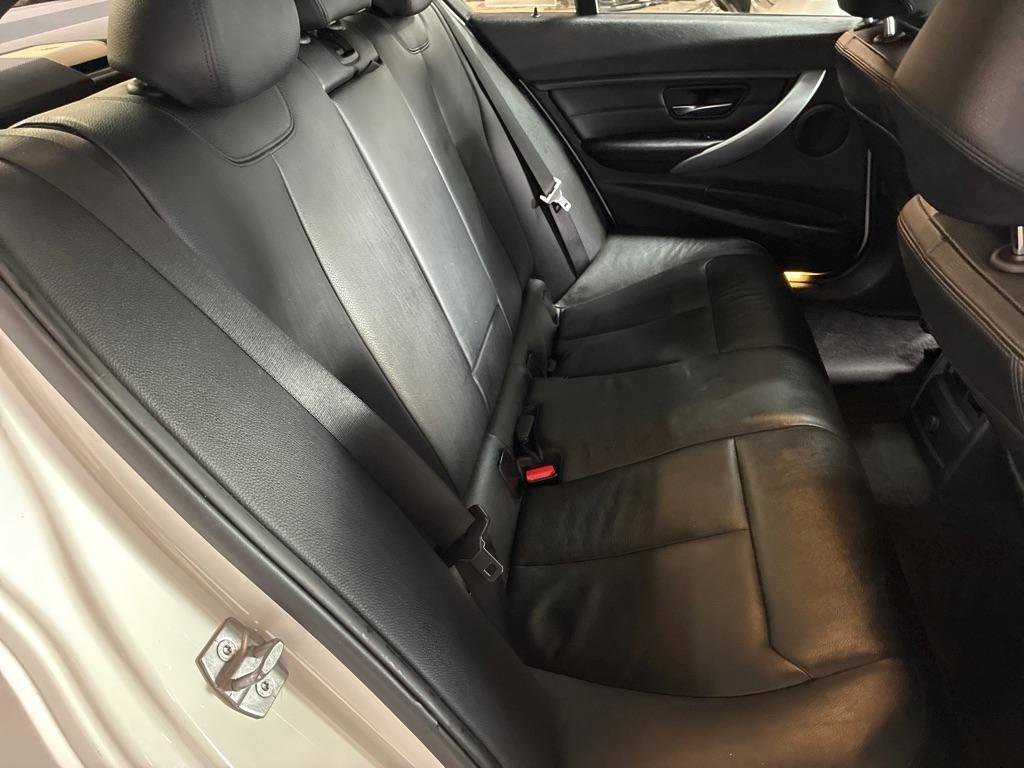 Used 2013 BMW 328i xDrive Sedan AWD/4WD image 26