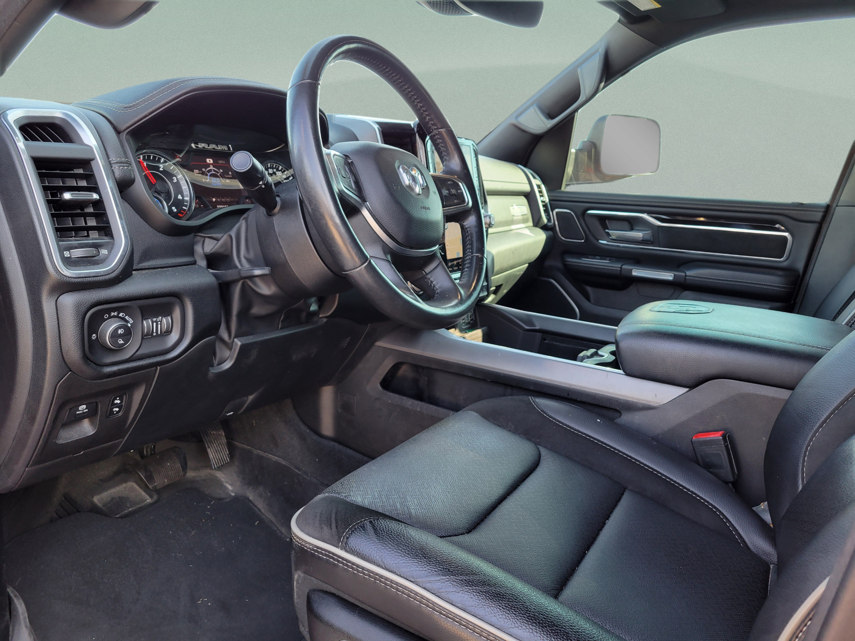 Used 2022 RAM 1500 Laramie RWD image 14
