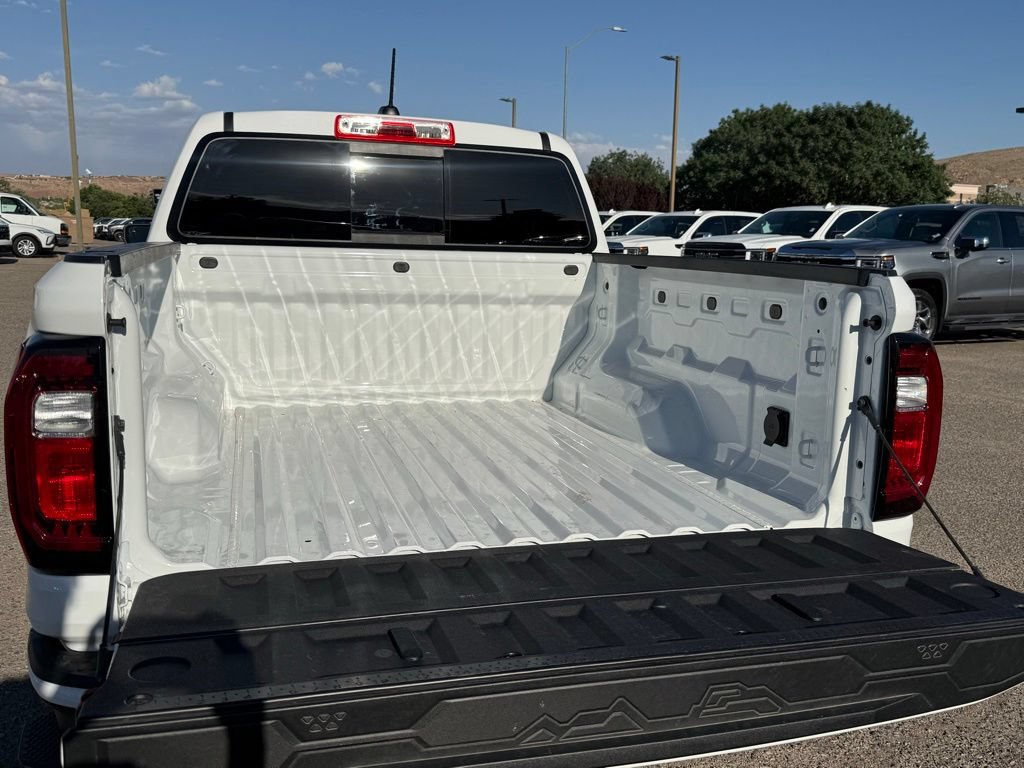 Used 2025 GMC Canyon AT4 w/ Technology Plus Package AWD/4WD image 20
