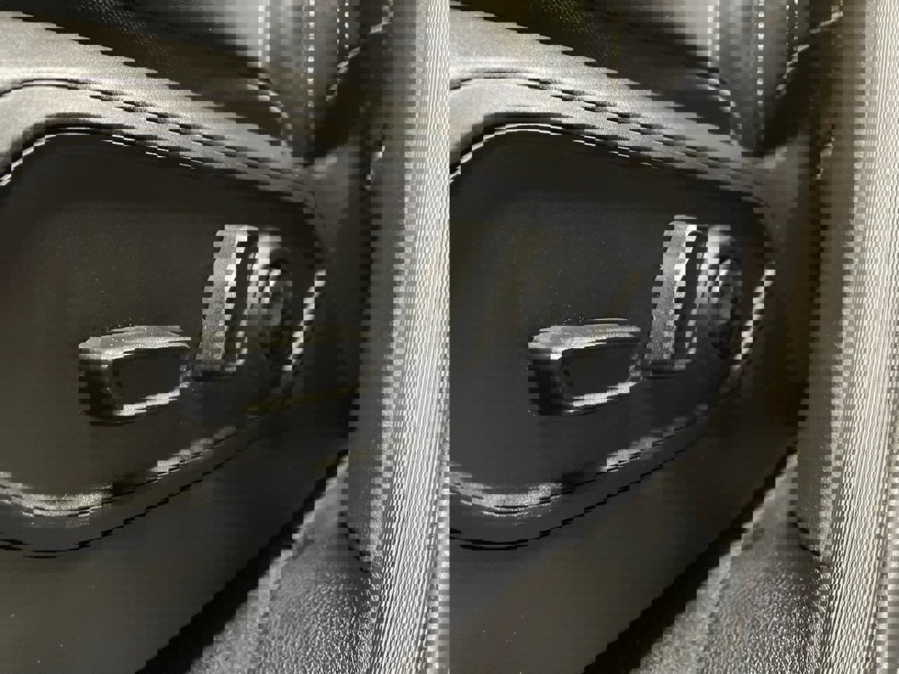 Used 2022 Jeep Grand Cherokee Limited image 12