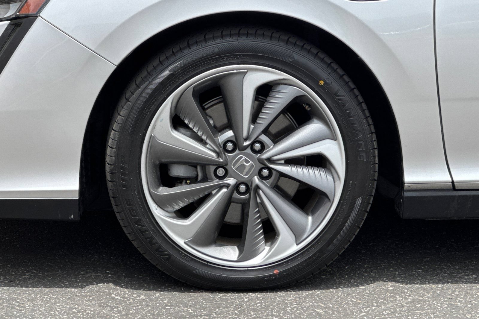 Used 2018 Honda Clarity Touring image 30