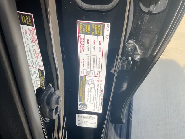 Used 2024 Nissan Armada Platinum w/ Captain's Chairs Package image 41