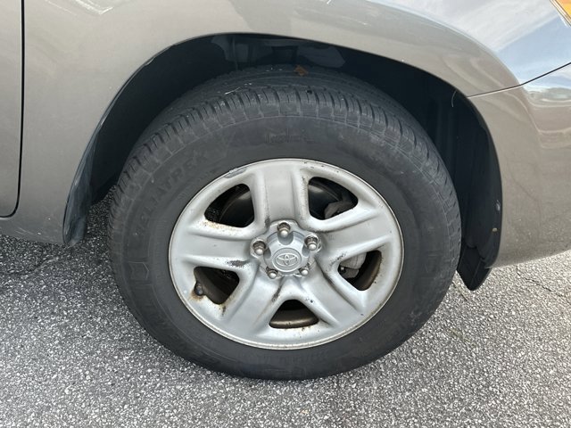 Used 2011 Toyota RAV4 4WD V6 image 15