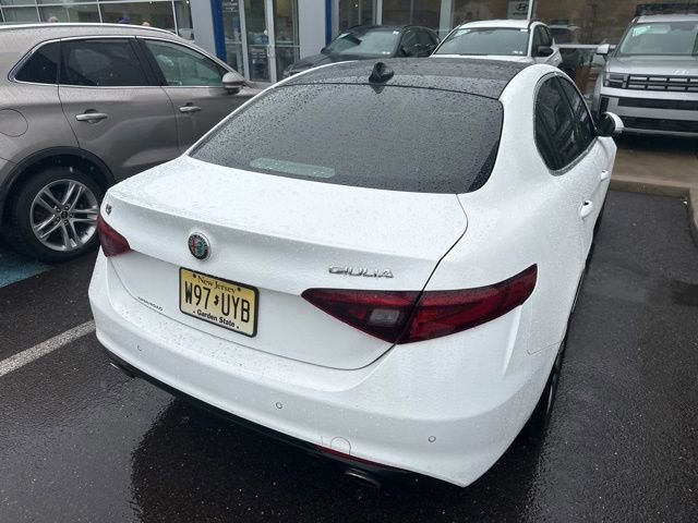 Used 2018 Alfa Romeo Giulia AWD image 10