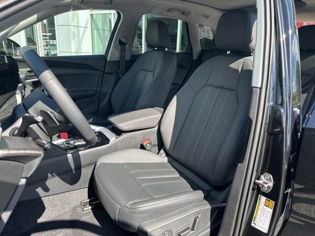 New 2025 Audi Q5 Premium image 9
