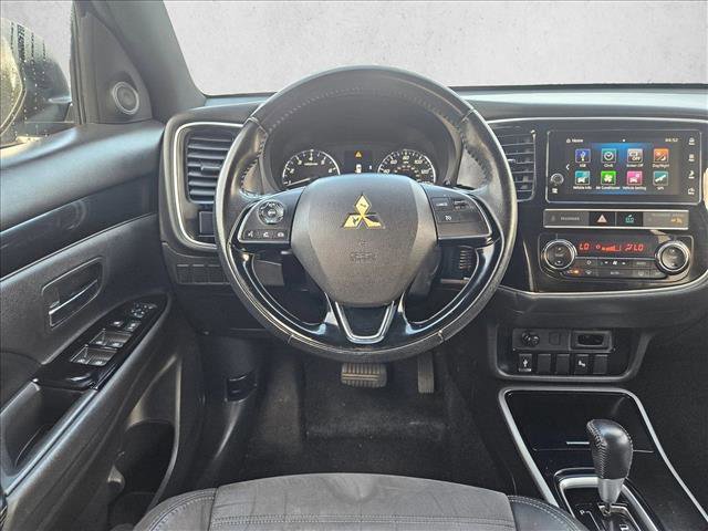 Used 2019 Mitsubishi Outlander SE image 11
