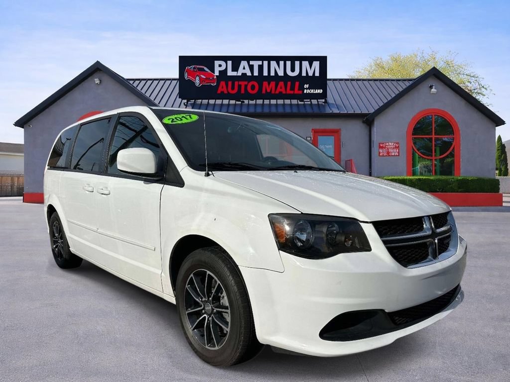 Used 2017 Dodge Grand Caravan SE FWD image 1