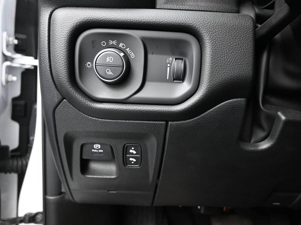 Used 2025 RAM 1500 Big Horn AWD/4WD image 14