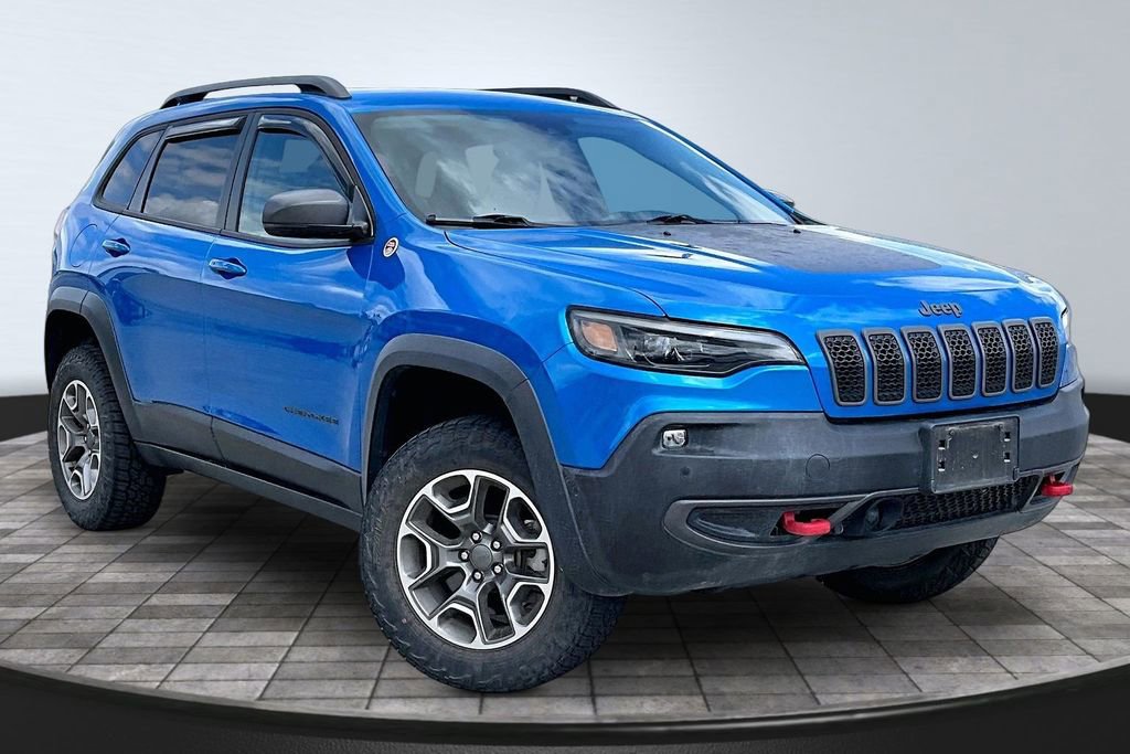 Certified 2021 Jeep Cherokee Trailhawk w/ Technology Group AWD/4WD image 37