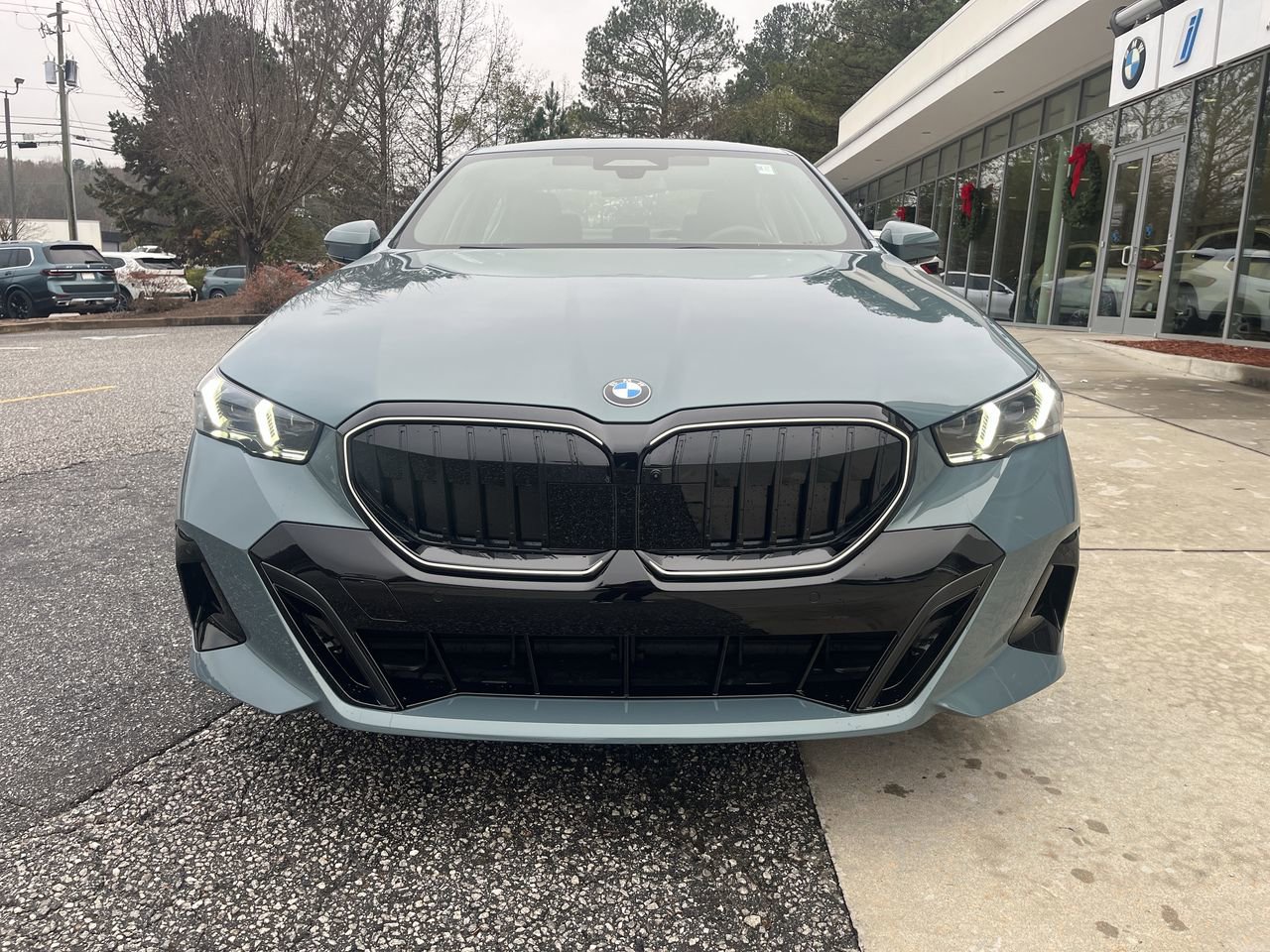 Used 2026 BMW 530i w/ M Sport Package RWD image 10