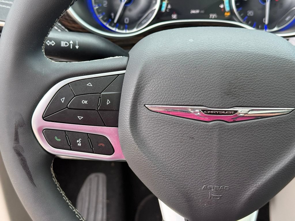 Used 2023 Chrysler Pacifica Limited w/ Uconnect Theater Family Group AWD/4WD image 15