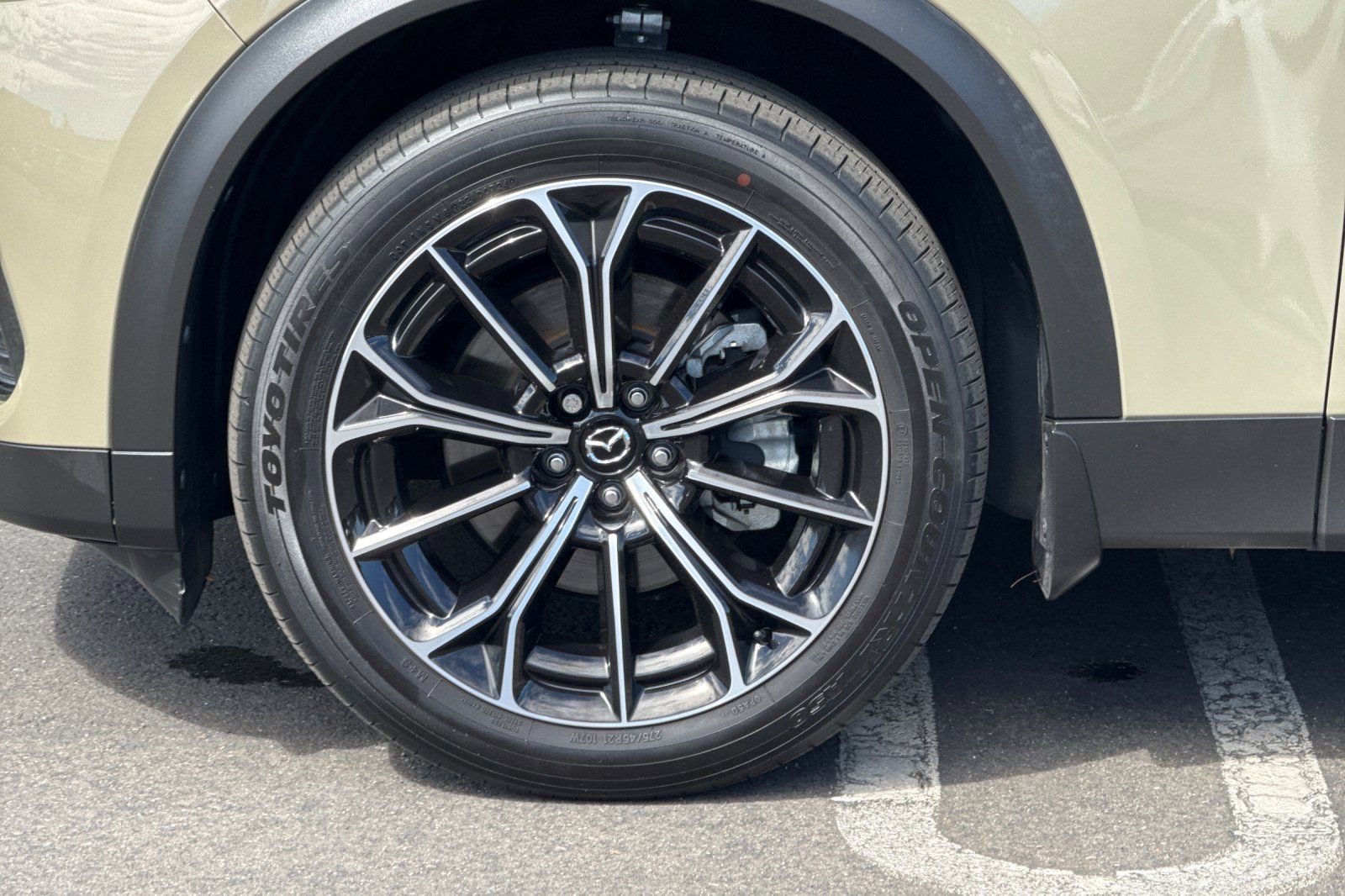 Certified 2025 MAZDA CX-70 Plug-In Hybrid w/ Premium Pkg image 28