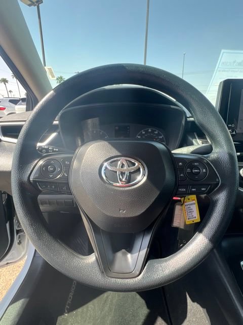 Used 2025 Toyota Corolla LE FWD image 10